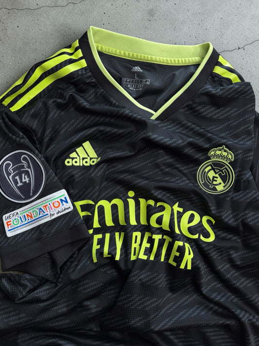 Adidas 2022/23 Real Madrid III shirt - Camavinga #12