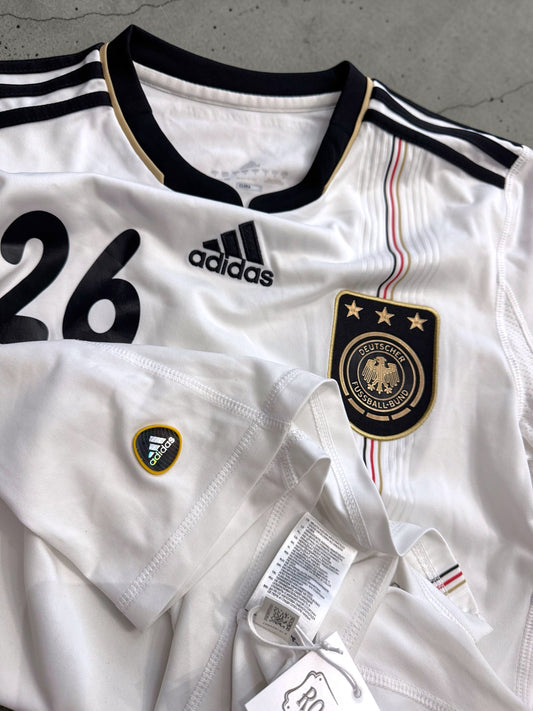 Adidas 2010/11 Germany shirt - Tony Kroos #26