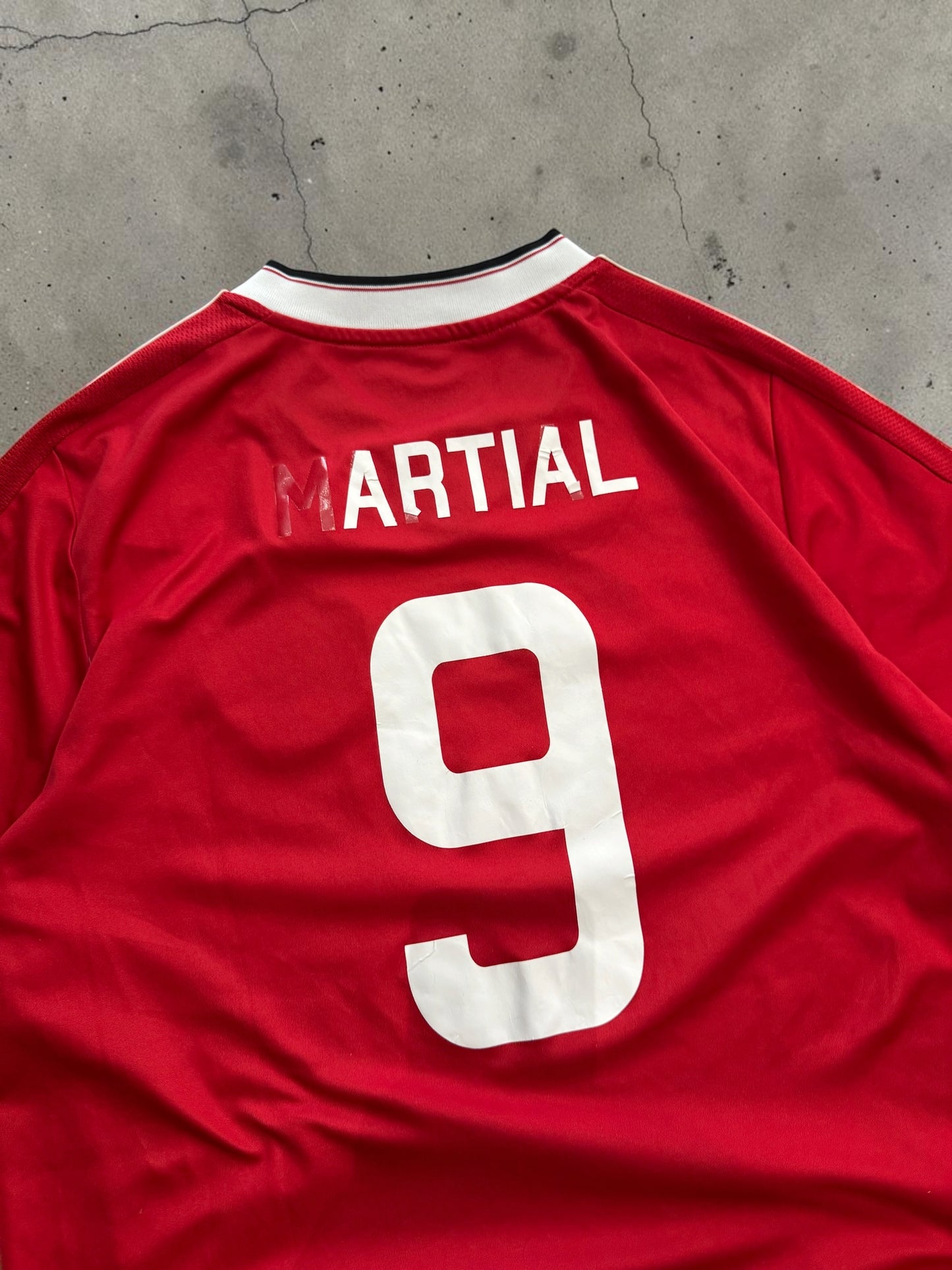 Adidas 2015/16 Manchester United home shirt - Martial #9