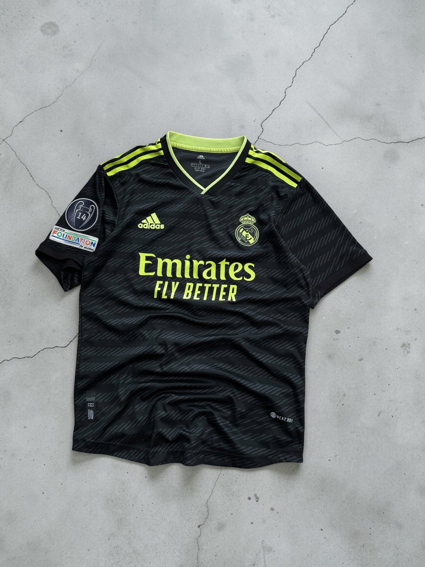 Adidas 2022/23 Real Madrid III shirt - Camavinga #12